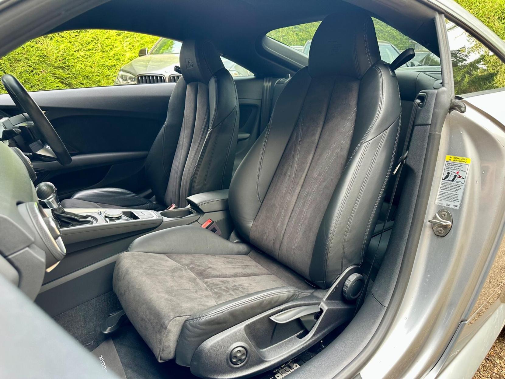 Audi TT 2.0 TFSI Black Edition S Tronic quattro Euro 6 (s/s) 3dr