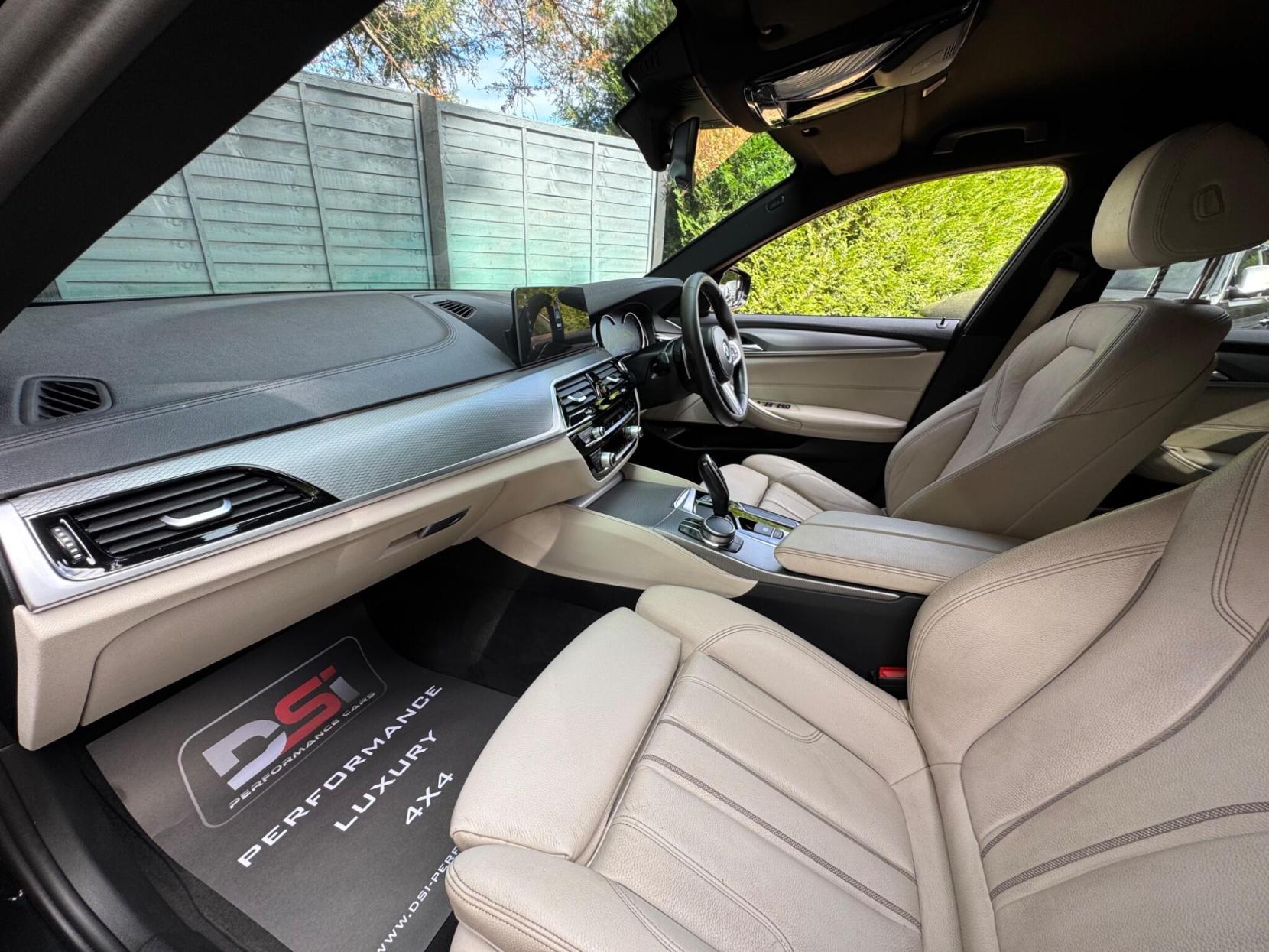 BMW 5 Series 3.0 540i M Sport Auto xDrive Euro 6 (s/s) 4dr
