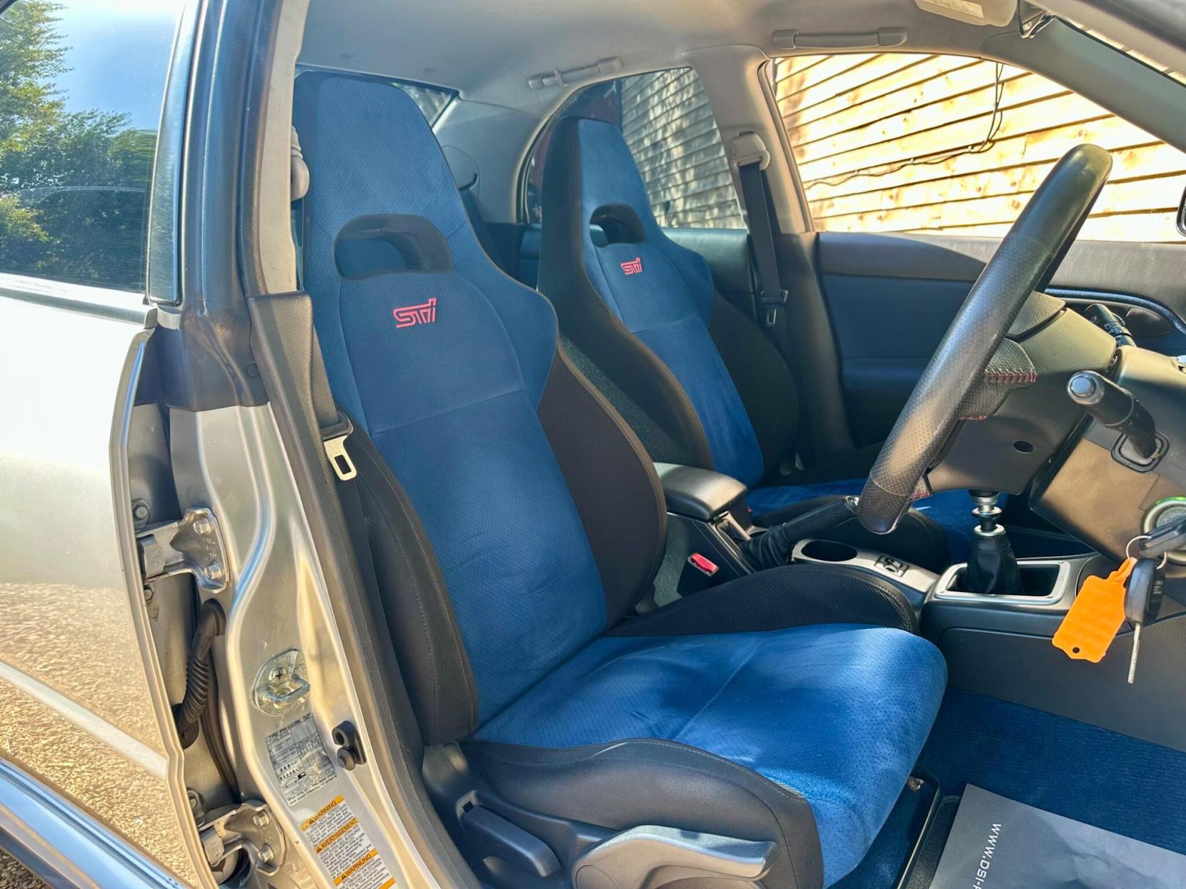 Subaru Impreza 2.5 WRX STI Type UK 4dr