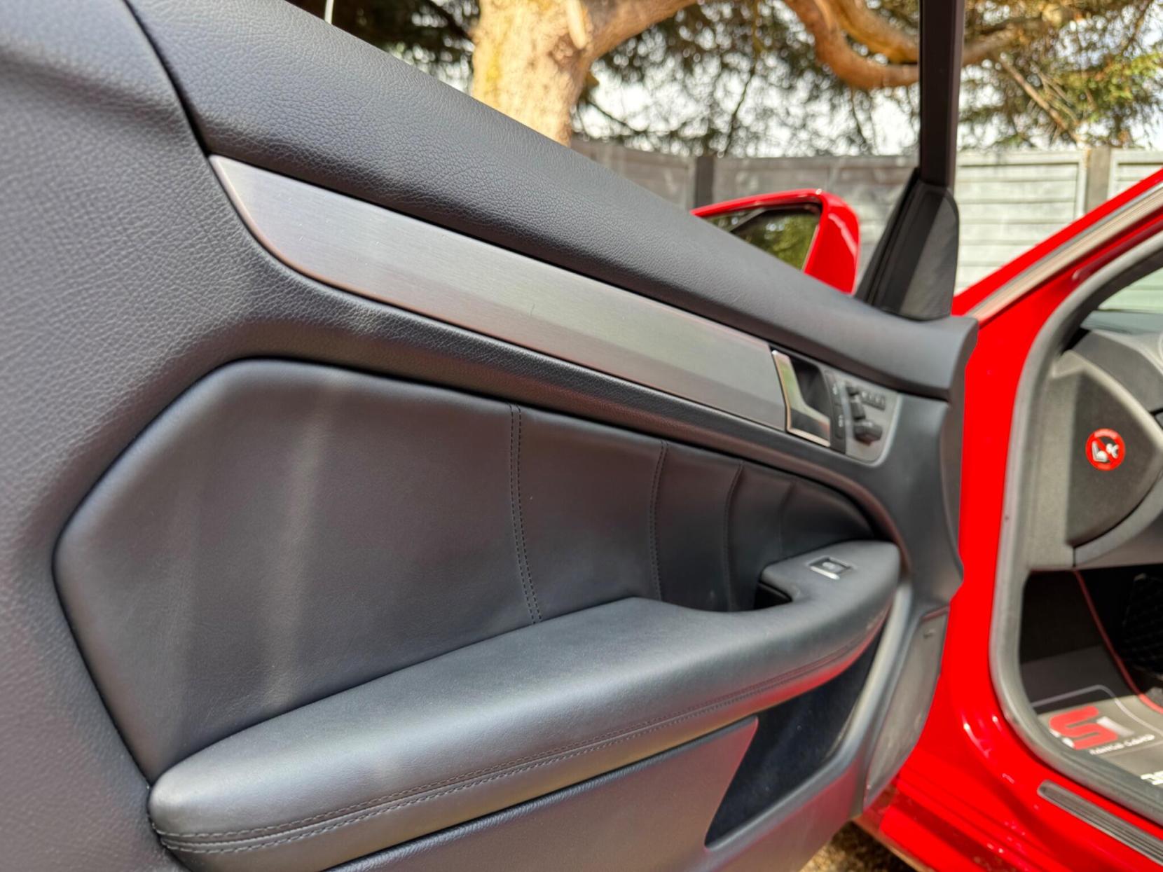 Mercedes-Benz C Class 6.3 C63 V8 AMG Edition 125 SpdS MCT Euro 5 2dr