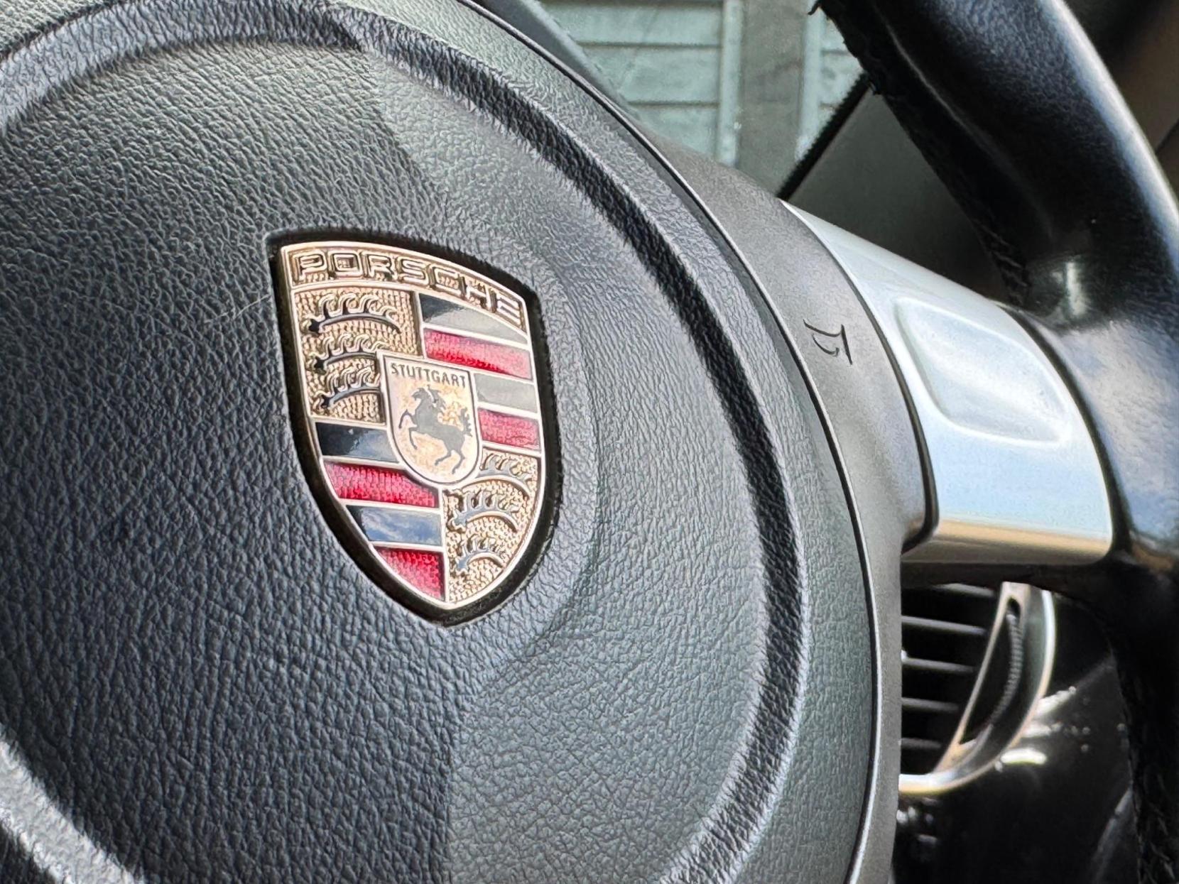 Porsche 911 3.8 997 Carrera S 2dr