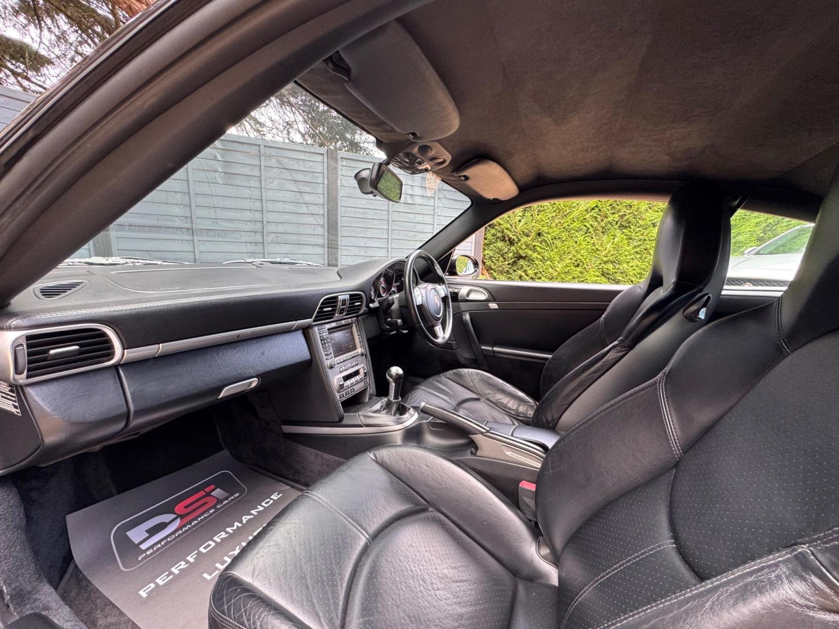 Porsche 911 3.8 997 Carrera S 2dr