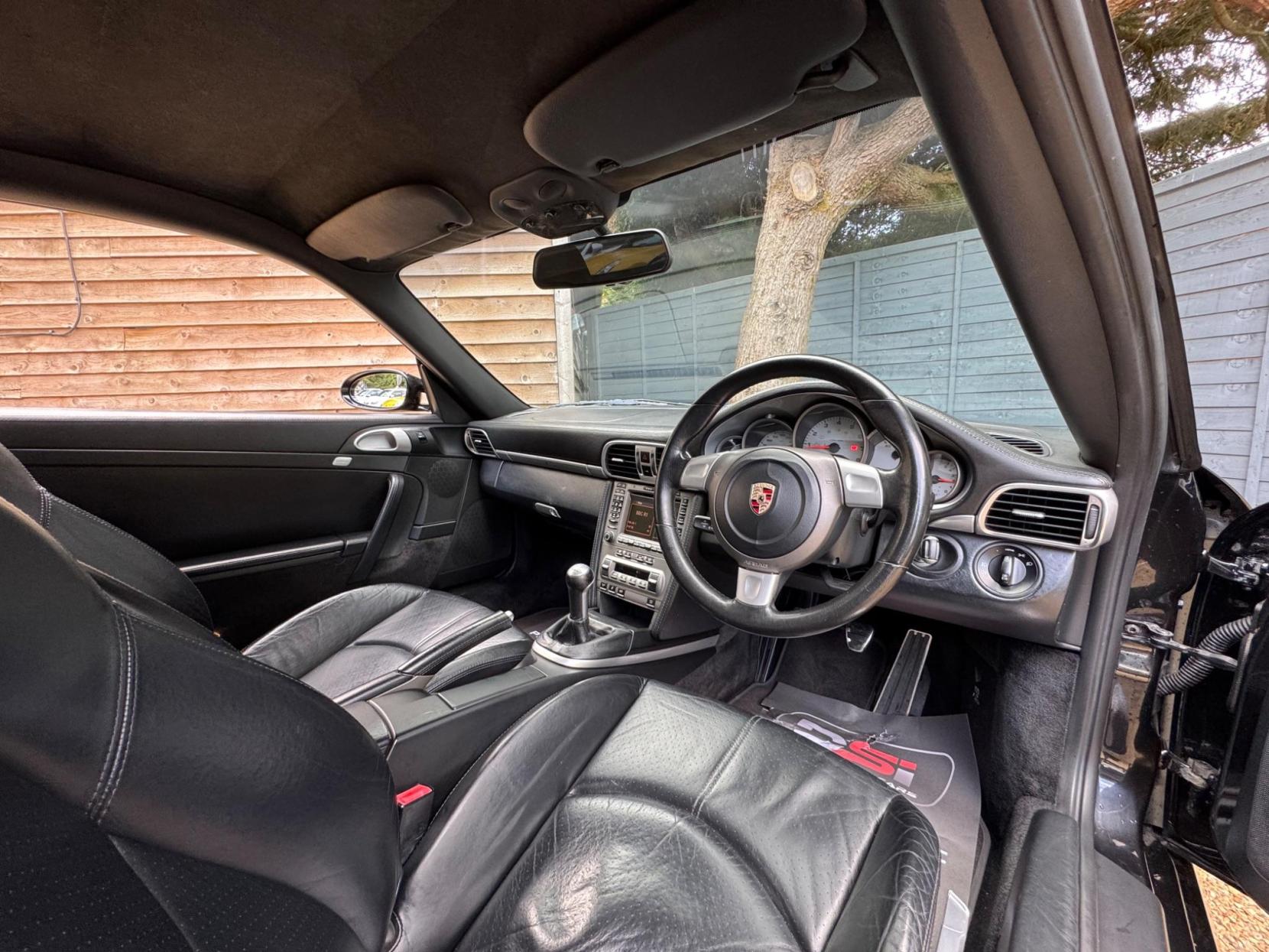 Porsche 911 3.8 997 Carrera S 2dr