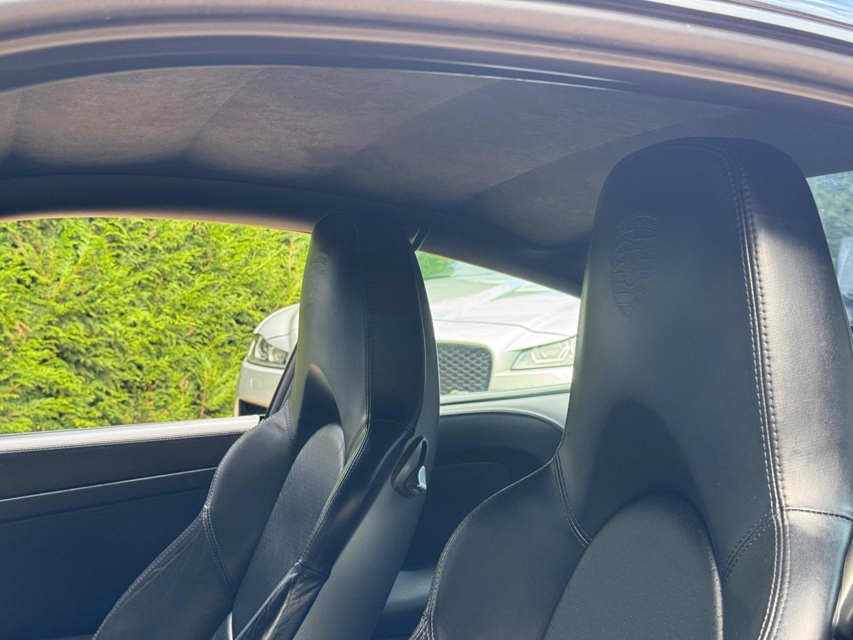 Porsche 911 3.8 997 Carrera S 2dr