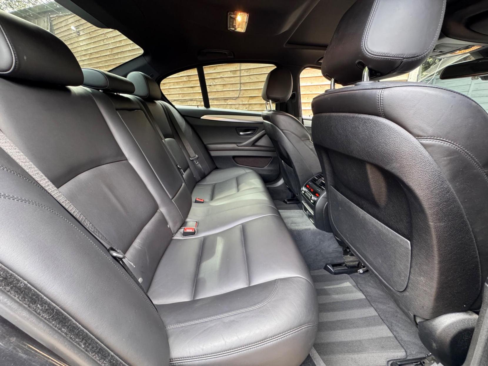 BMW M5 4.4 V8 DCT Euro 6 (s/s) 4dr