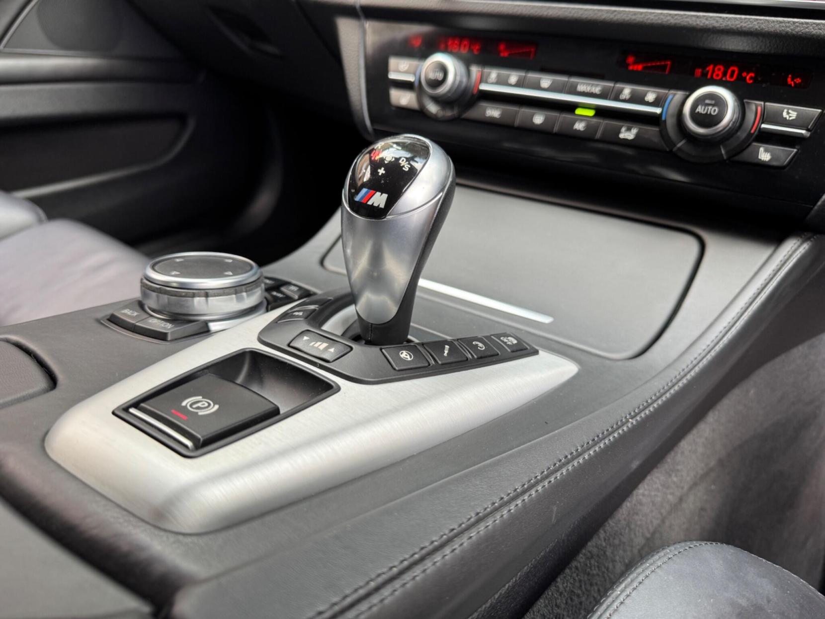 BMW M5 4.4 V8 DCT Euro 6 (s/s) 4dr