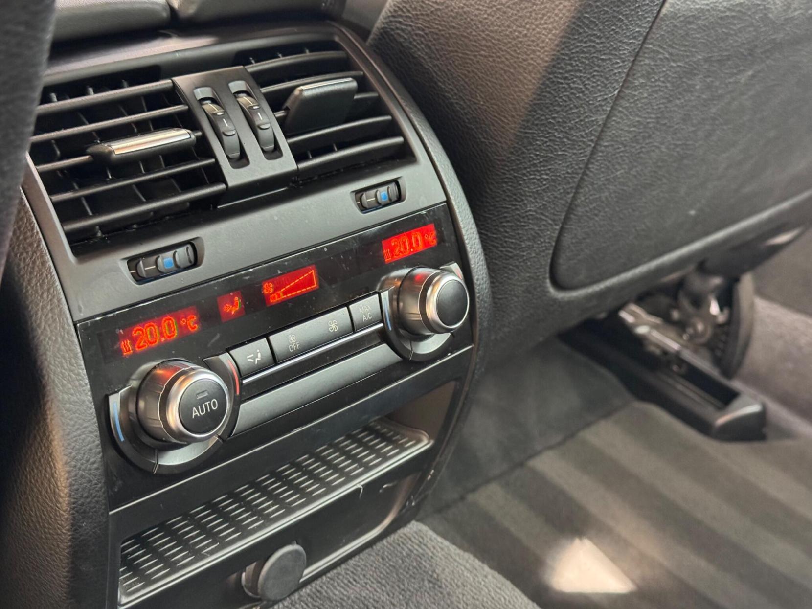 BMW M5 4.4 V8 DCT Euro 6 (s/s) 4dr
