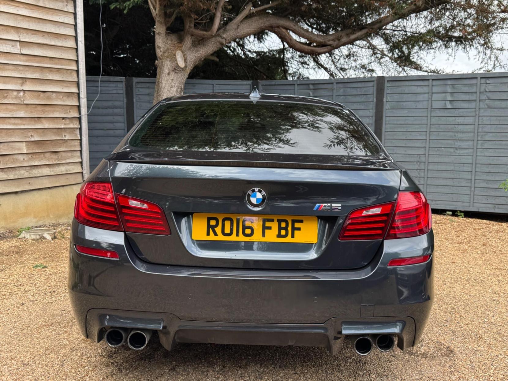 BMW M5 4.4 V8 DCT Euro 6 (s/s) 4dr